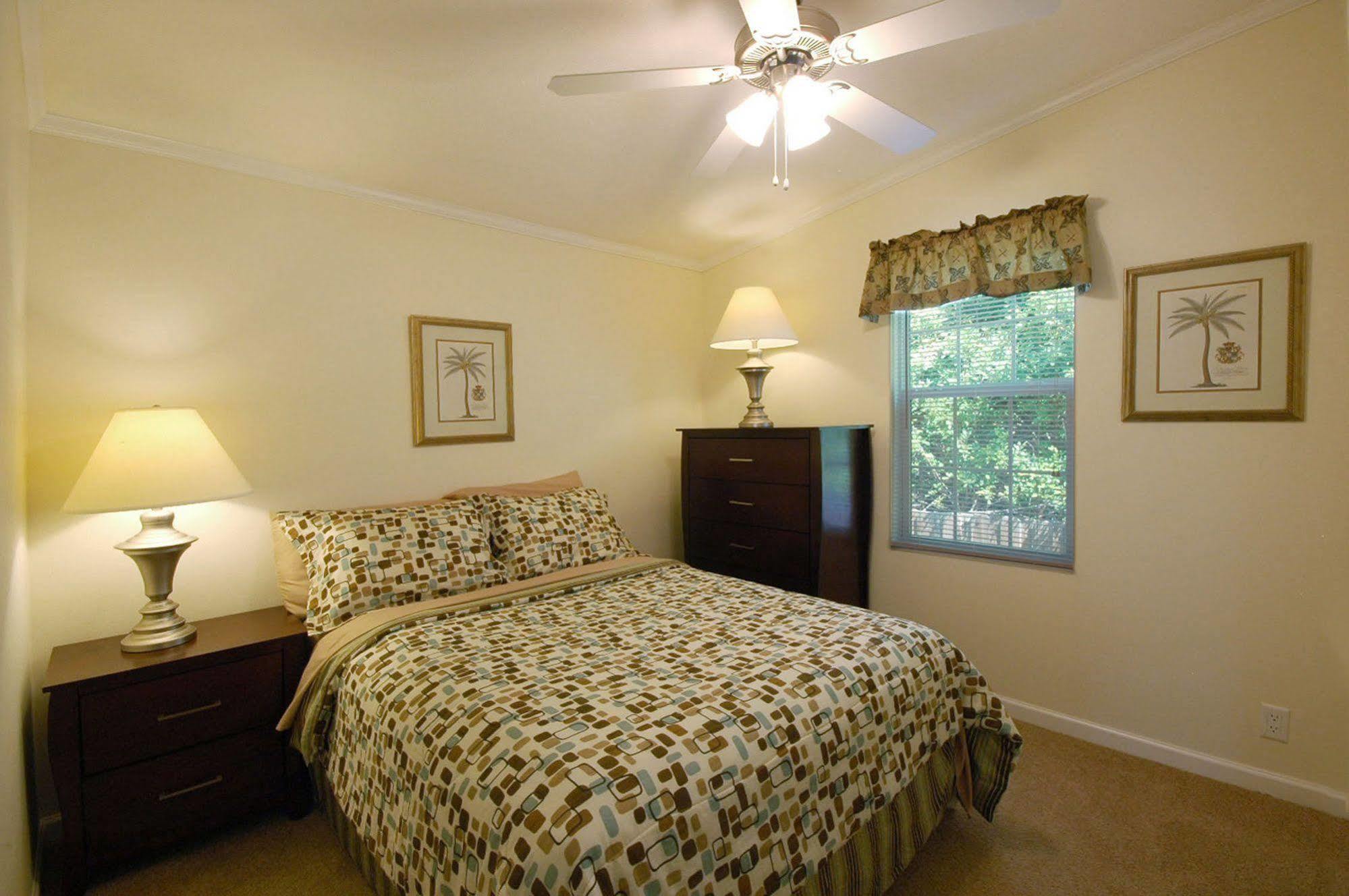 Groves Rv Resort Harlem Heights Exterior foto